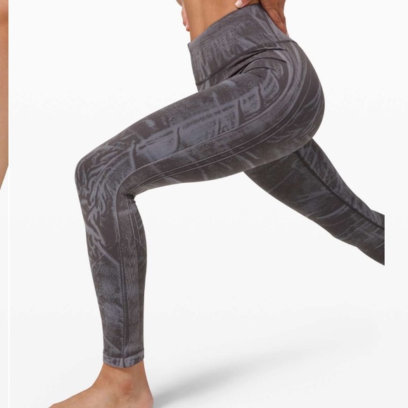 Lululemon Ebb to Street Tight Graphite Wash - Picture 4 of 11